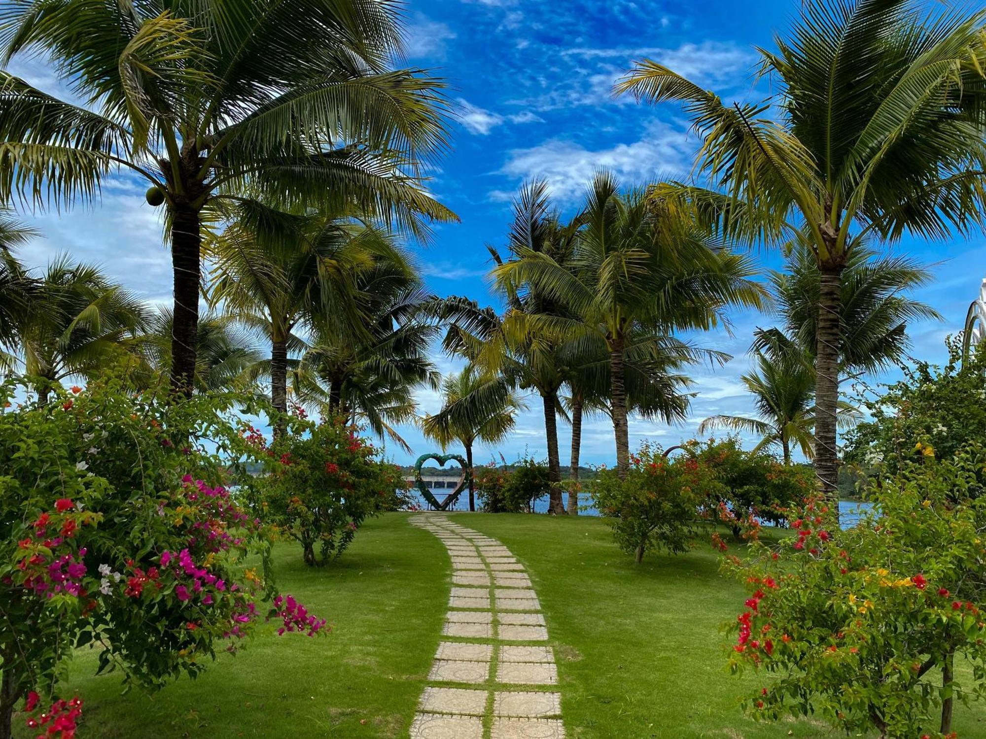 Dat Rong Dinh Gia Trang Ba Ria Exteriör bild